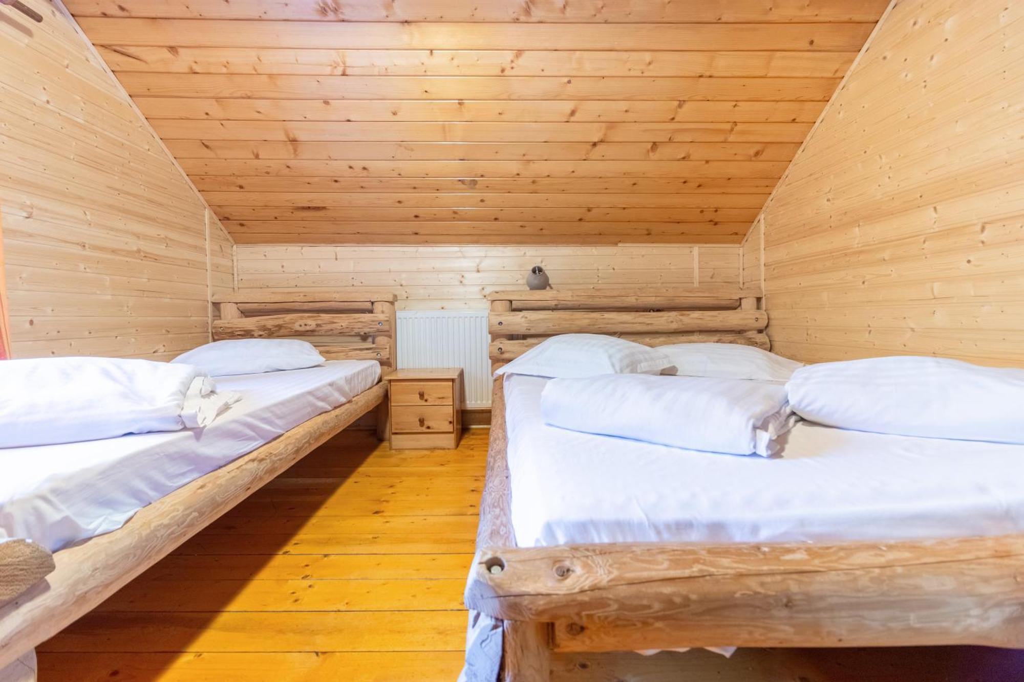Resort 7 Crai - Cabana Baciu Zărneşti Eksteriør bilde