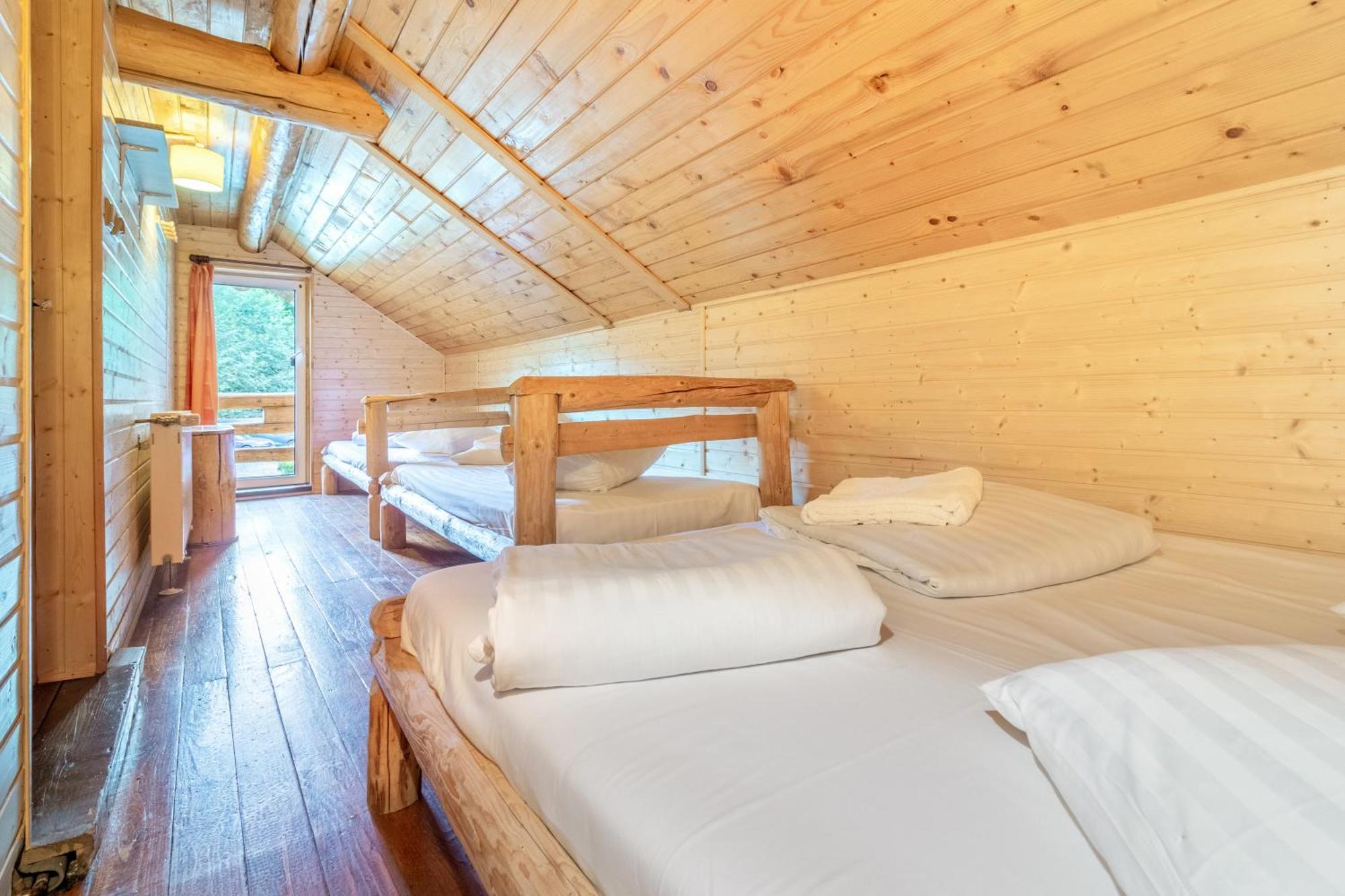 Resort 7 Crai - Cabana Baciu Zărneşti Eksteriør bilde